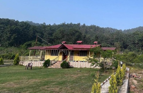 Lansdowne Hotel | Gaj River View Resort