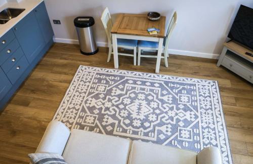 Woodbridge Apartment | Gala Suite - The Apple Barn