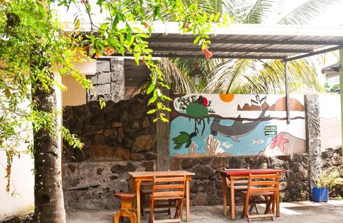 Puerto Ayora House | Galapagos Dove
