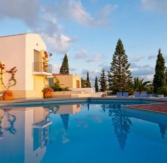 Koutouloufari Resort | Galaxy Suites Boutique Resort