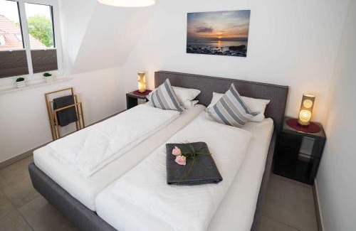 Alt Gaarz Apartment | GalerieFerienwohnung Bonfire im Herzen des Ostseebades Rerik