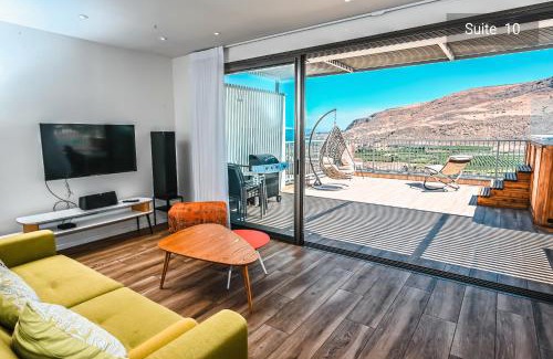 Migdal Apartment | Galilee Escape Private Pool or Jacuzzi Retreat