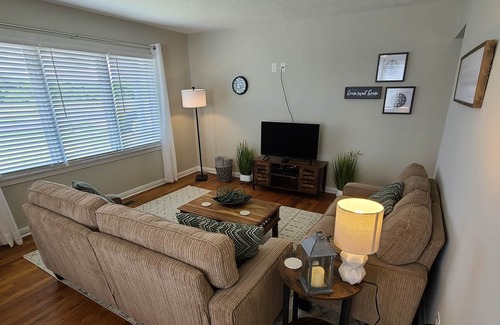 Gallatin House | Gallatin Getaway