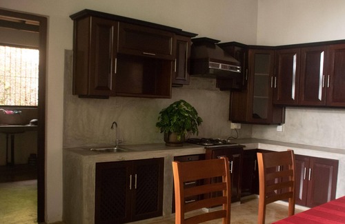 Galle Villa | Galle Large Serviced Villa Near Beaches & Fort