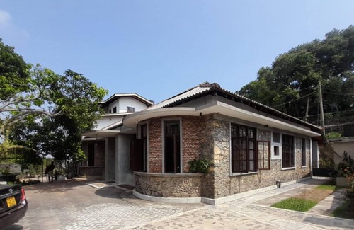 Galle Villa | Galle Large Serviced Villa Near Beaches & Fort