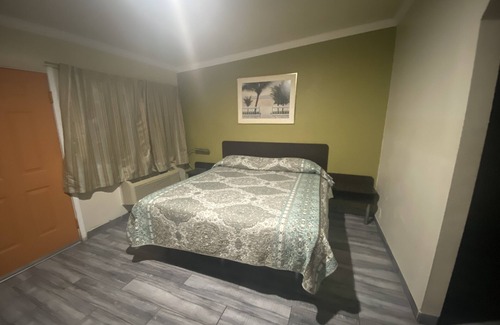 Montclair Hotel | Galleria Inn