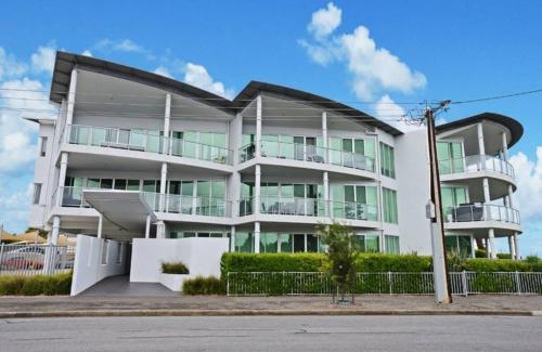 Victor Harbor Apartment | Gallery 7 - Town Centre - Wi-Fi - Linen Included