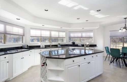 Stonecrest House | Gallery Greens at Rumbling Bald