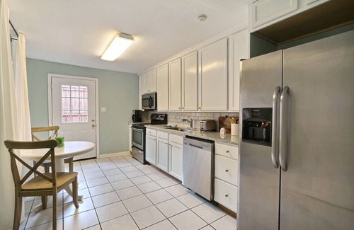 Beach Institute House | Gallery Stays - Parkside Manor - Four Luxury King Beds