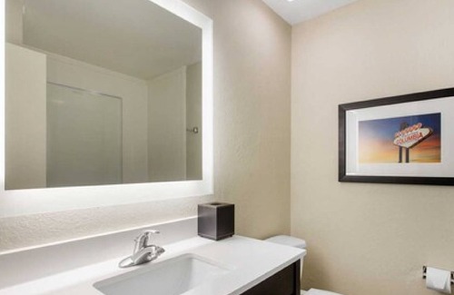 Columbia Hotel | Gallus Stadium Park Inn, an Ascend Collection Hotel