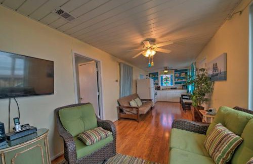 Gulf Palms House | Galveston Beach House with Private Deck and Gulf Views
