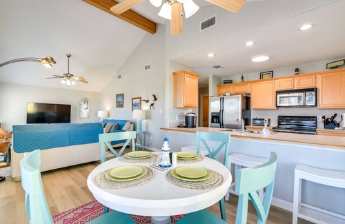 Pirates Beach House | Galveston Getaway: Spacious Home < 1 Mi to Beaches