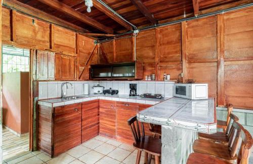 Penas Blancas Ski Chalet | Gamboa Cabin - Delightful Couples Vacation Cabin