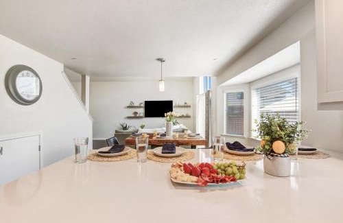 Santa Rosa House | Game Night Meets Wine Country Elegance