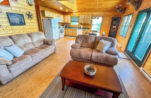 Piney Creek Cabin | Game Nights Are Back - Smart TV, Games, & Cozy Spaces to Gather @ Logged Out