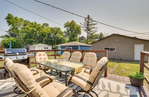 Oakton House | Game Nights, BBQs and Family Fun Chicago Area Hub