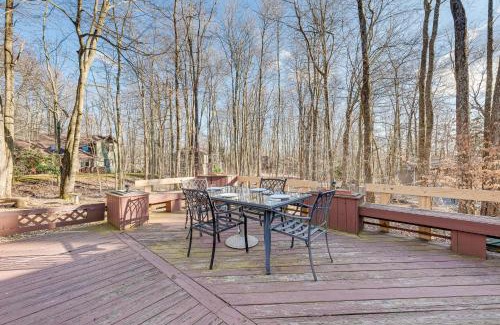 Pocono Pines House | Game Room and Fire Pit Chic Pocono Pines Home!