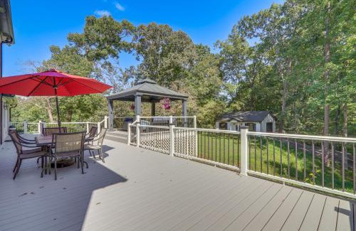 Gainesville House | Game Room and Pond Spacious Gainesville Getaway!
