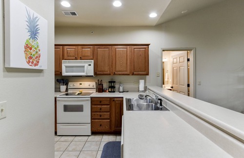 Branson West Condo | Game Room, Golf View, 2 miles to SDC