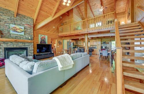 Franklin House | Game Room, Hot Tub and Decks Scenic Franklin Cabin