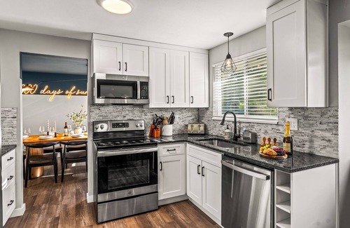 Arvada House | Game Room|HotTub|Movie Theater|7BD|Fam Friendly