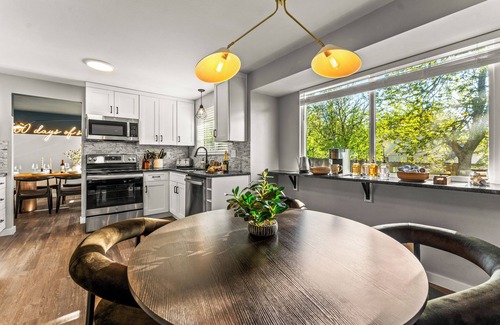 Arvada House | Game Room|HotTub|Movie Theater|7BD|Fam Friendly