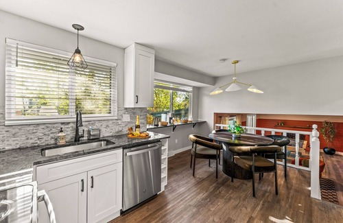 Arvada House | Game Room|HotTub|Movie Theater|7BD|Fam Friendly