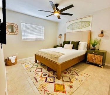 Fort Myers House | Game Room with Poolside Bar and a Heated Pool with Ping Pong and Putting Green
