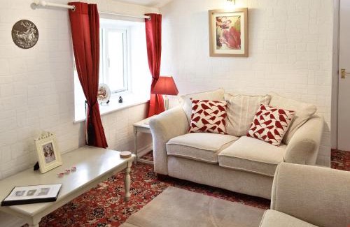 Liskeard House | Gamekeepers Apt - Cv20