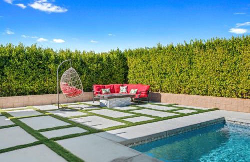 Desert Hot Springs House | Gameroom, Pool, Spa, Firepit by MariamsBnb