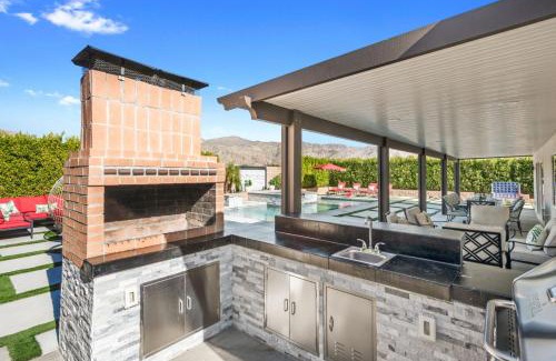 Desert Hot Springs House | Gameroom, Pool, Spa, Firepit by MariamsBnb