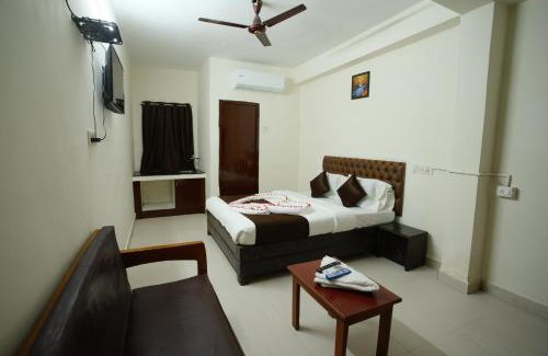 Arumbakkam Hotel | Ganesh Guest House