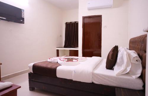 Arumbakkam Hotel | Ganesh Guest House