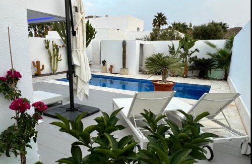 Las Negras House | Ganesha
