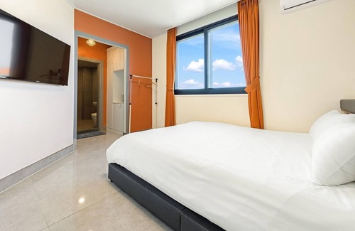 Ganghwa House | Ganghwado Mare Seawater Poolvilla