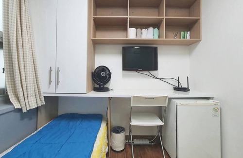 Sinsa-dong Apartment | Gangnam 2 min Apgujeong, Prvt Room&Bath, Woman