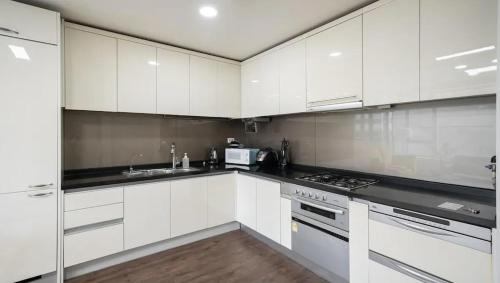 COEX Apartment | Gangnam Apartment 100m 3 Bedrooms 2 Private Bathrooms M CEO Residence 1 Minute to COEX Fully Furnished 3Bdr 2Bath