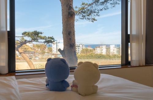 Gangneung House | Gangneung Dangdangi Dog Pension Blue