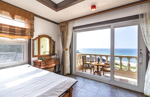 Gangneung House | Gangneung Pension Sea and - Pet Friendly