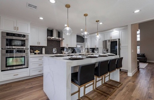 Peoria House | Gangster P 7BR/4Bath w/250k backyard/Arcade/Pool/Heated Pool & more