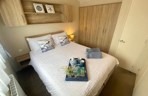 Looe Other | Gannets Rest - Spacious Static Caravan with Sea Views
