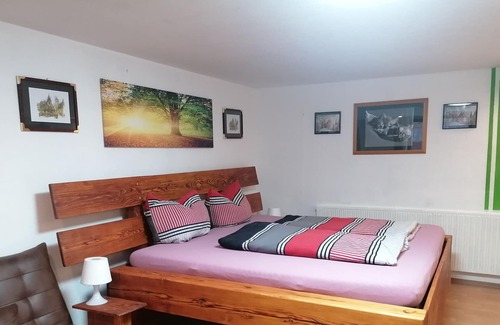 Gebsattel Apartment | Ganz Neu, 2022 Renovierte Souterrainferienwohnung, 3 km Neben Rothenburg O.d.t