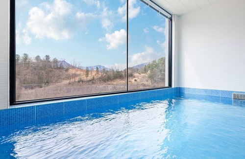 Oeseo House | Gapyeong Belloci Firstige Partypoolvilla
