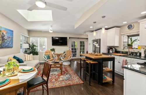Capistrano Beach Apartment | Garabaldi Bungalow - with private large patio