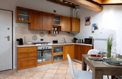 Caprino Veronese Apartment | Garda Lake & Relax - Bellavista Flat 15min from Garda