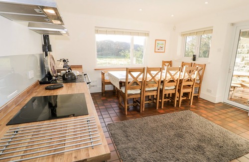 Barmouth Cottage | GARDD YNYS, pet friendly, character holiday cottage in Barmouth