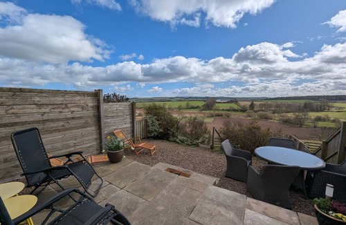 Kelso House | Garden Bank Cottage - Two Bedroom House, Sleeps 4