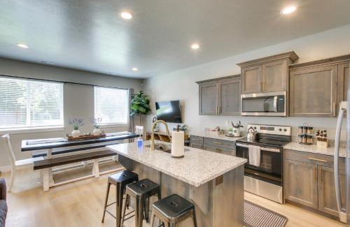 Garden City House | Garden City Townhome, Close to Parks and Downtown!