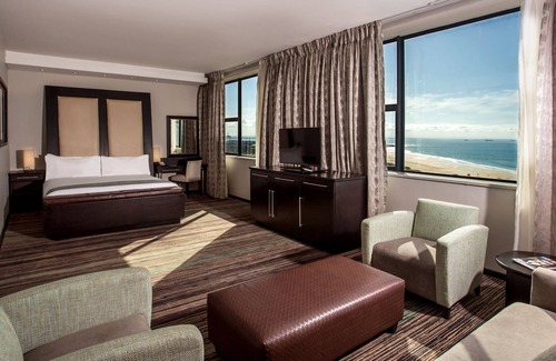 Humewood Hotel | Garden Court Kings Beach