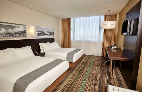 Humewood Hotel | Garden Court Kings Beach
